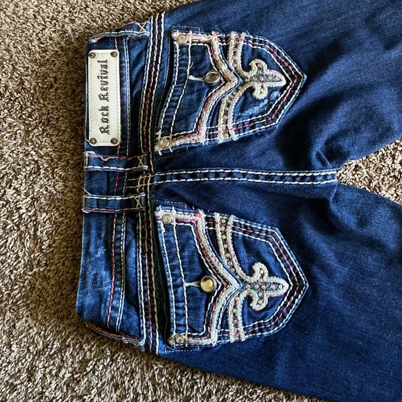 Rock Revival Jeans - Picture 4 of 4